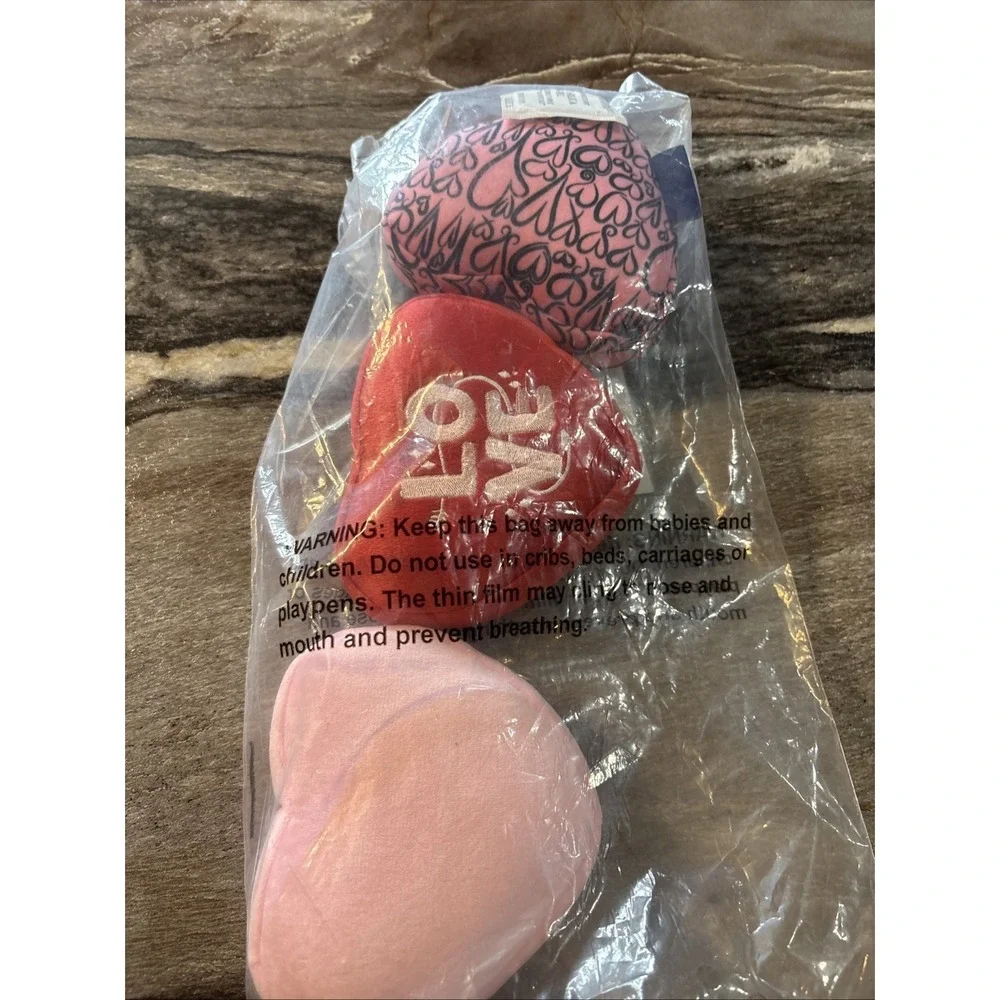 Fresco Dog‎ Toy Valentine Hearts Squeaky Plush Toy